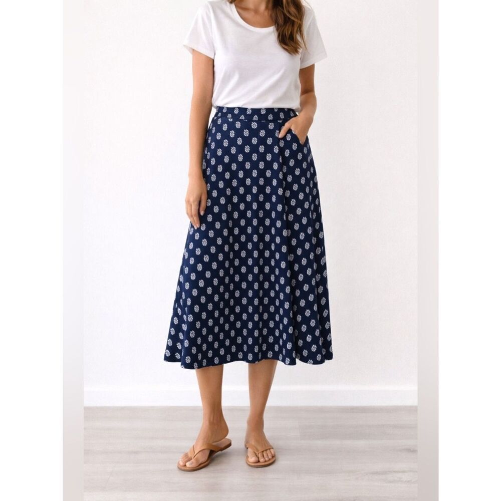 Gilli Navy Blue Floral Print Pull-On Midi Skirt Size Small Flowy Boho Made USA